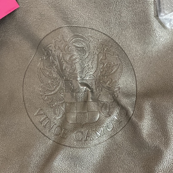 Large Vince Camuto tote - Picture 2 of 7